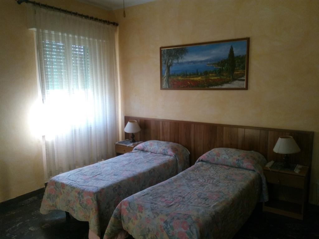 Hotel Lea Γκροσέτο Δωμάτιο φωτογραφία